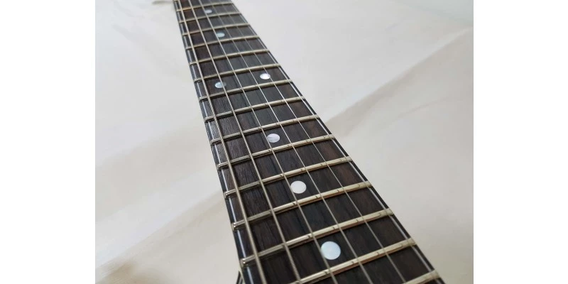 Fret-King Elise Vintage White Semi Acoustic Guitar - Image 5