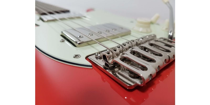 Fret-King Green Label Corona 70 Coral Red - Image 10