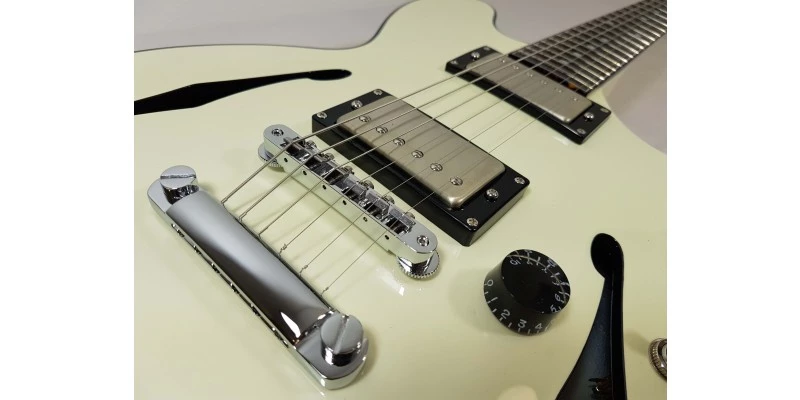 Fret-King Elise Vintage White Semi Acoustic Guitar - Image 13