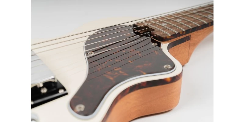 Blackstar Amplification Blackstar Carry-On Travel Guitar Vintage White - Image 7