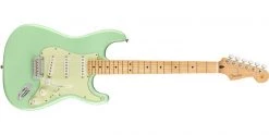 Fender Limited Edition Player Stratocaster Surf Green