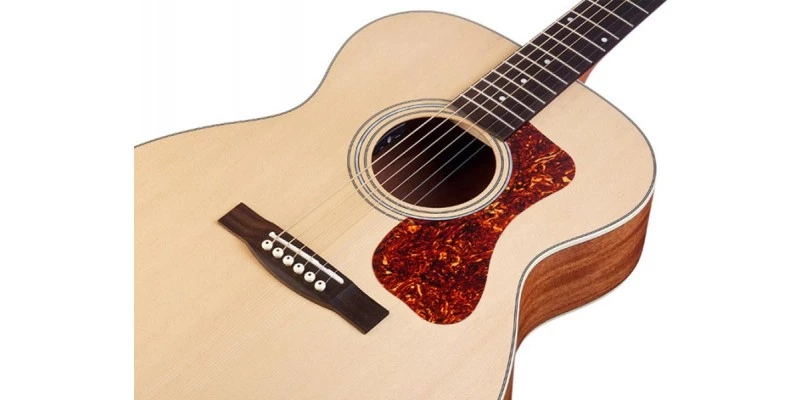 Guild M-240E Westerly Archback Concert Acoustic Natural - Image 6