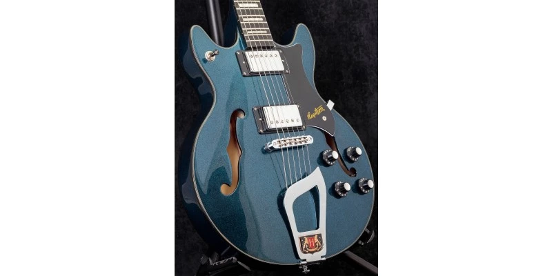 Hagstrom Alvar Limited Edition Kyanite Blue - Image 8