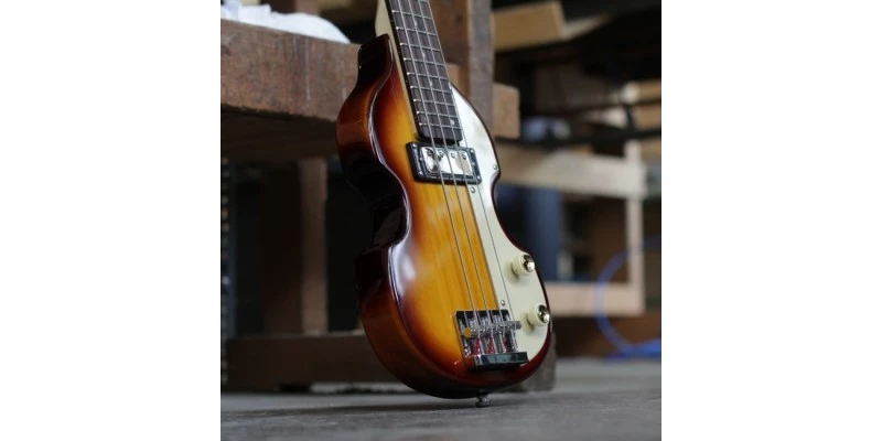 Hofner HCT Shorty Violin Bass Sunburst - Image 3
