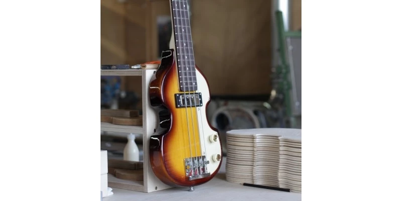 Hofner HCT Shorty Violin Bass Sunburst - Image 2