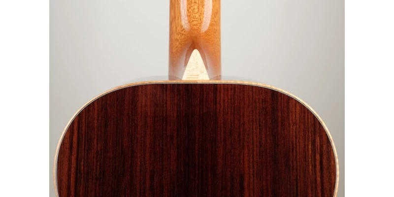 Larrivee P-09 Artist Series Parlour - Image 9