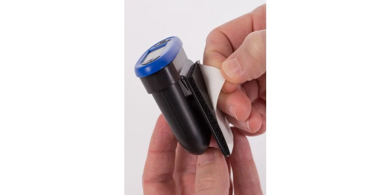 MusicNomad Guitar Humidifier & Hygrometer-Thermometer Pack MN306 - Image 5