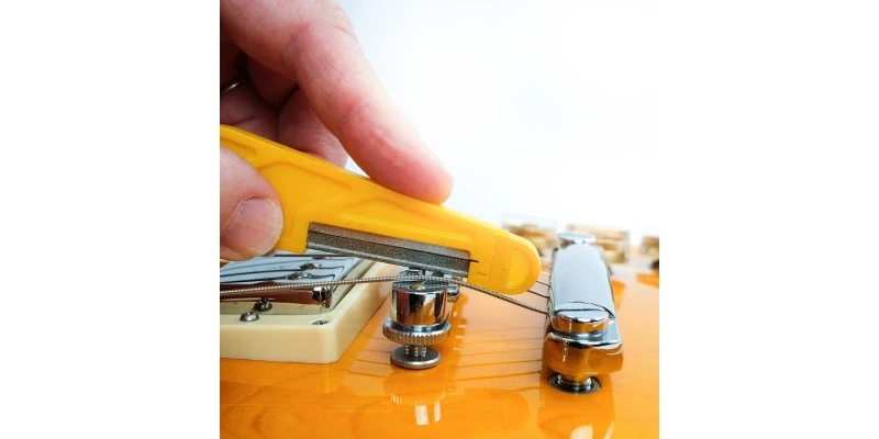 MusicNomad 6 Piece Electric Guitar Diamond Coated Nut File Set With Case, Light Strings MN668 - Image 7