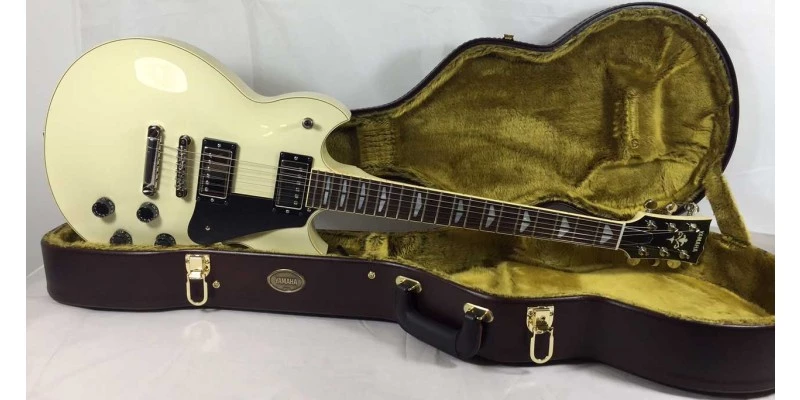 Yamaha SG1820 Vintage White Electric Guitar - Image 7